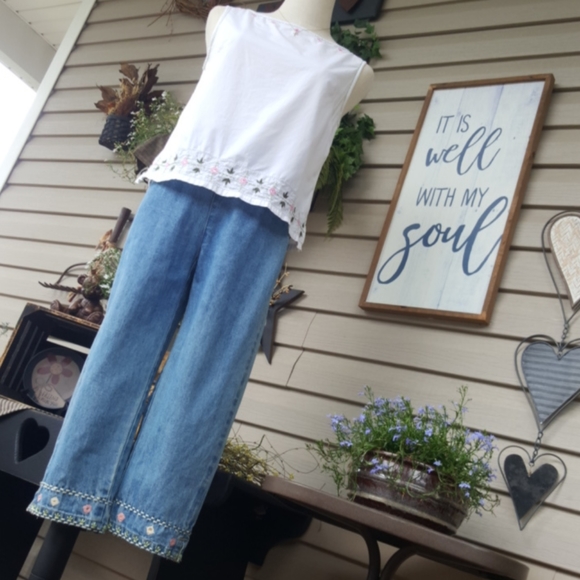 Liz Claiborne ♡ Sweet Vintage 2pc Embroidered Sleeveless Top SP | Jean Capris 2P - Picture 4 of 17